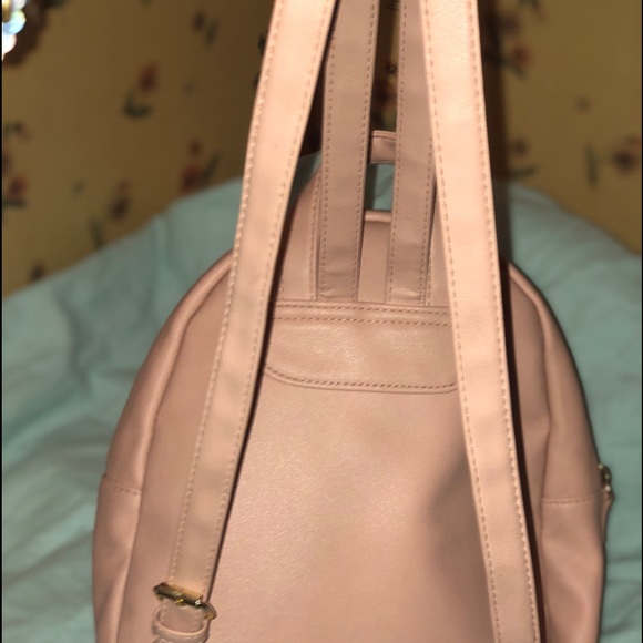 ‼️SOLD‼️ Light pink backpack 🎒 - Picture 3 of 4